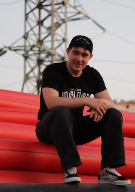 Я Тимофей, 30, из Красногорска, ищу знакомства без обязательств