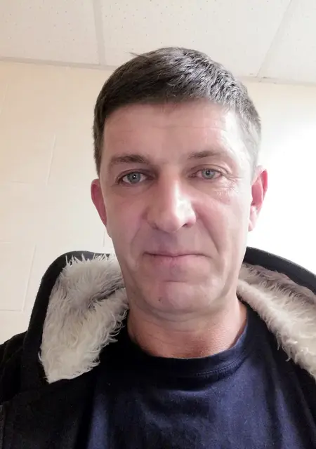 Сергей из Уссурийска, ищу на сайте знакомства на одну ночь