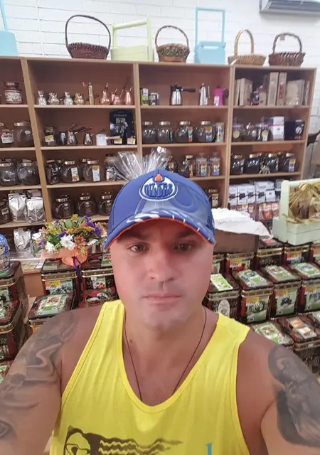 Denis из Каневской, мне 46, познакомлюсь для дружбы