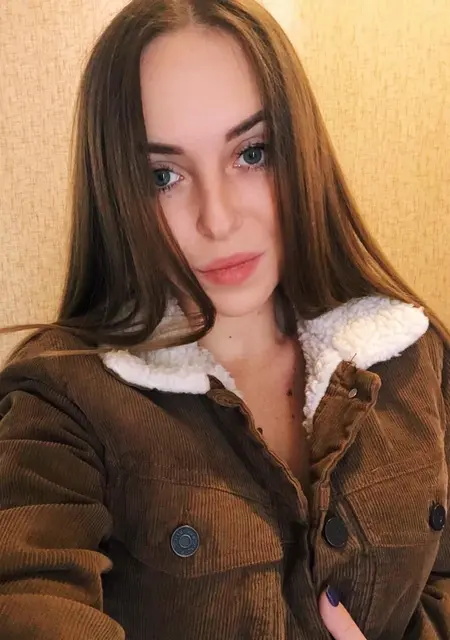 Соня из Алматы, мне 26, познакомлюсь для приятного времяпровождения