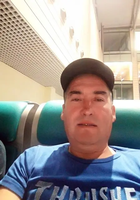 Майкл из Санкт-Петербурга, мне 56, познакомлюсь на одну ночь