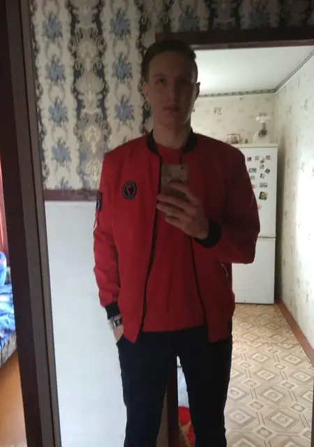 Я Дмитрий, 26, из Североморска, ищу знакомства без обязательств