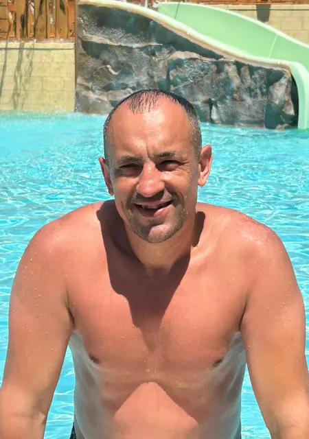 Дима из Жуковского, мне 41, познакомлюсь без обязательств