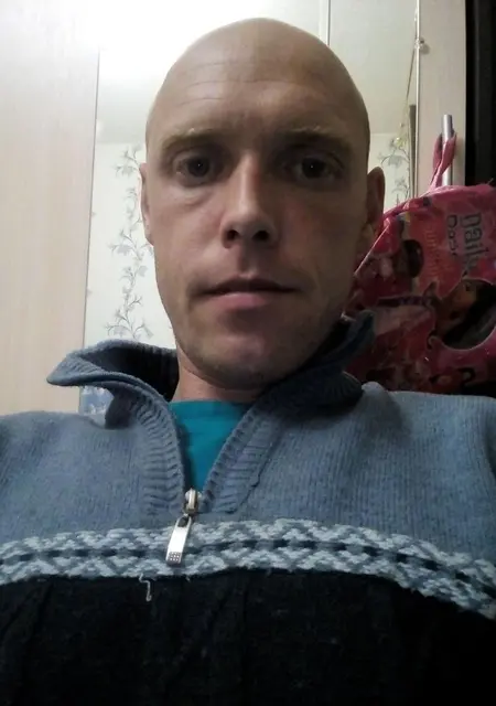 Я Сергей, 44, из Серова, ищу знакомства на одну ночь