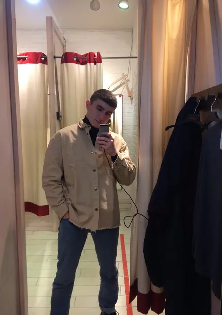 Руслан из Каспийска, мне 25, познакомлюсь для общения