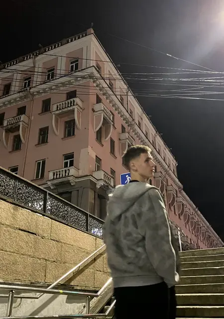 Иван из Тюмени, ищу на сайте знакомства на одну ночь