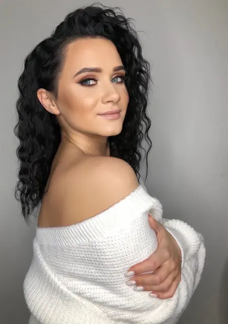 Настя из Екатеринбурга, мне 27, познакомлюсь для вирта