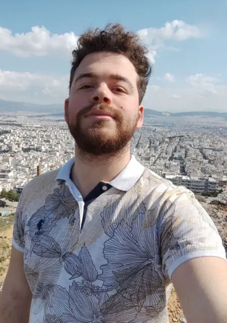 Steve из Афин, мне 23, познакомлюсь для общения