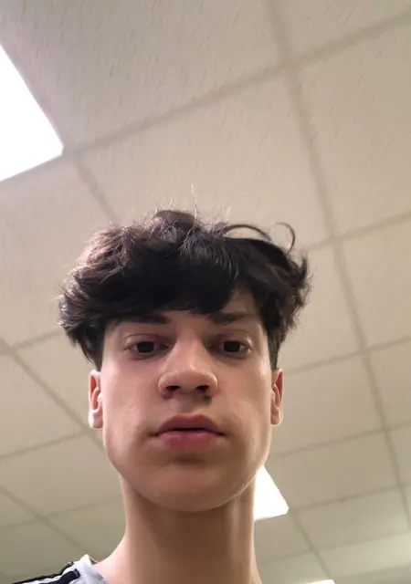 Владик из Череповца, ищу на сайте знакомства на одну ночь