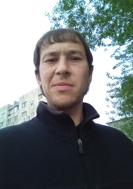 Илья из Соликамска, мне 36, познакомлюсь без обязательств