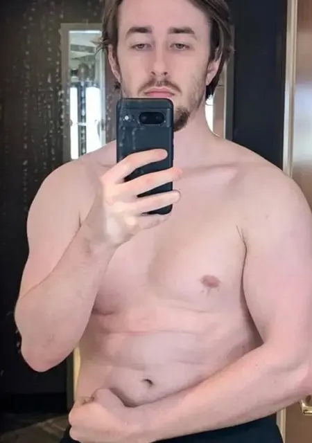 Я Артур, 29, знакомлюсь на одну ночь в Владимире