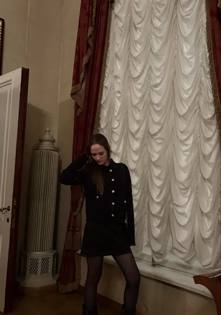 Я Анасстасия, 18, из Санкт-Петербурга, ищу знакомство для общения