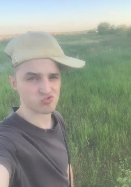 Вениамин из Волгограда, ищу на сайте знакомства без обязательств