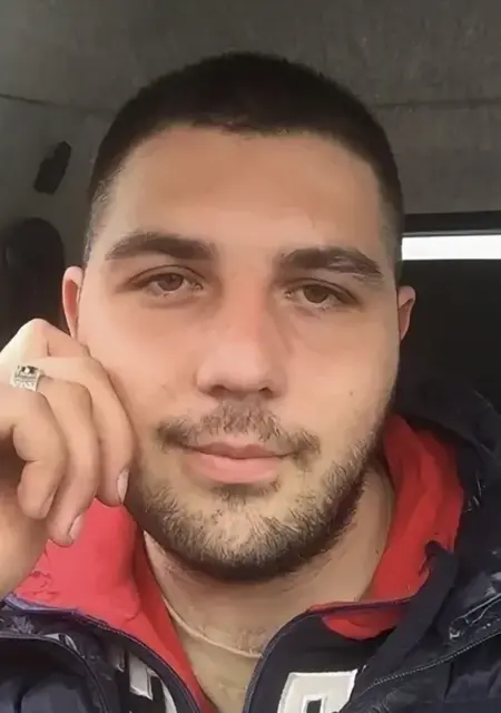 Артем из Анапы, ищу на сайте знакомства без обязательств