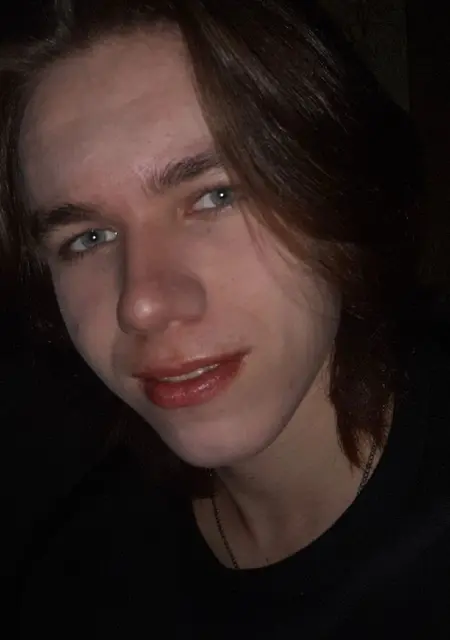 Максим из Сочи, ищу на сайте знакомства на одну ночь