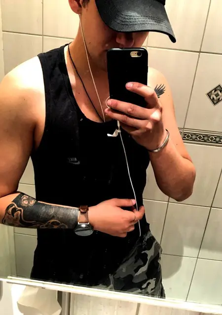 Ivan из Щелково, мне 24, познакомлюсь для открытые отношения