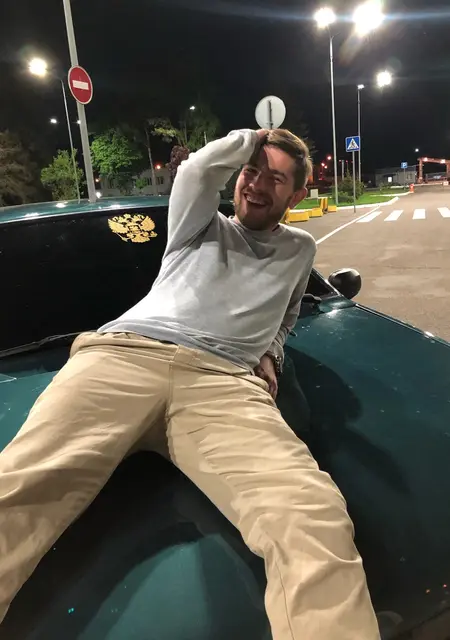 Андрей из Калуги, ищу на сайте знакомства без обязательств