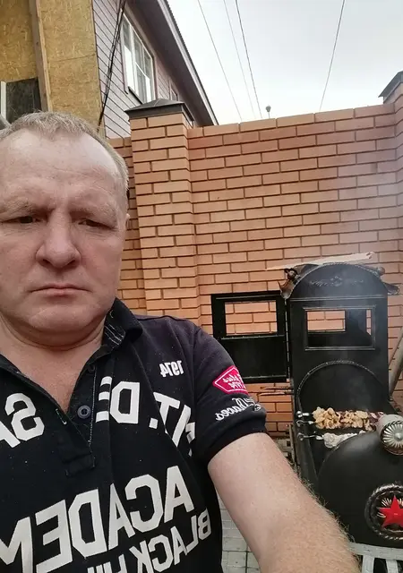 Михаил из Кирова, ищу на сайте знакомства на одну ночь