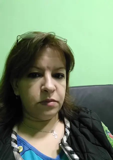 Я Uliana, 48, знакомлюсь на одну ночь в Мирном