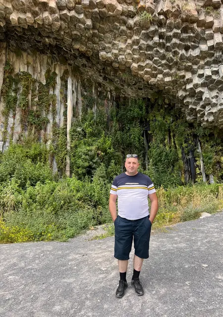 Я Армен, 41, знакомлюсь на одну ночь в Химках