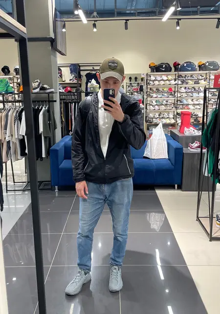 Я Qazwsx, 25, из Баймака, ищу знакомство для открытые отношения