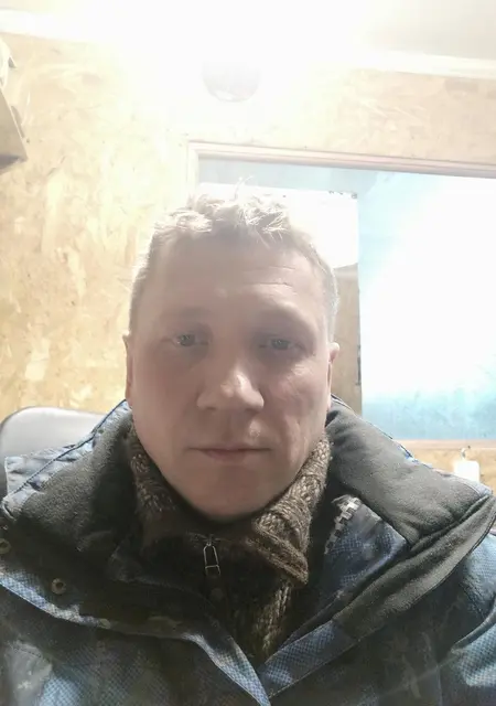 Вадим из Харькова, мне 49, познакомлюсь для приятного времяпровождения