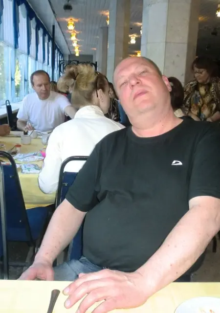 Я Serg, 55, из Минска, ищу знакомства без обязательств
