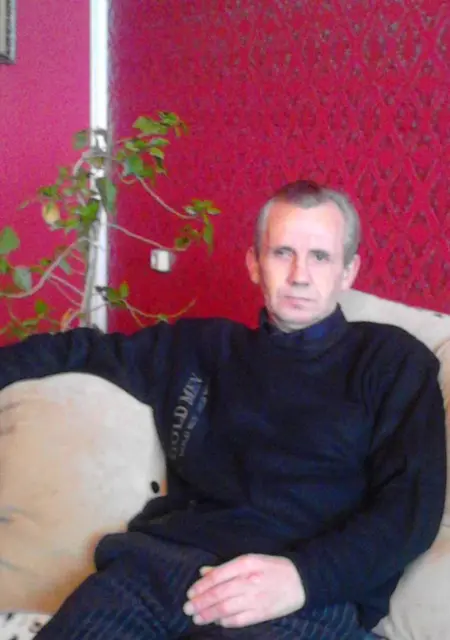 Я Vasiliy, 51, из Сызрани, ищу знакомства на одну ночь