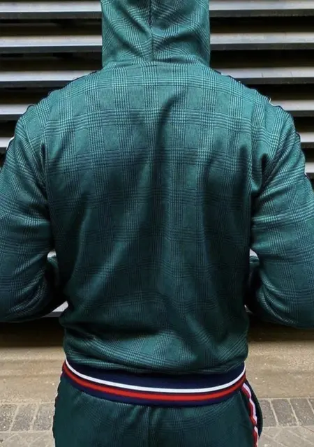 Женя из Уссурийска, мне 38, познакомлюсь на одну ночь