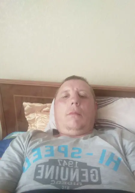 Ссс из Изяслава, мне 44, познакомлюсь без обязательств