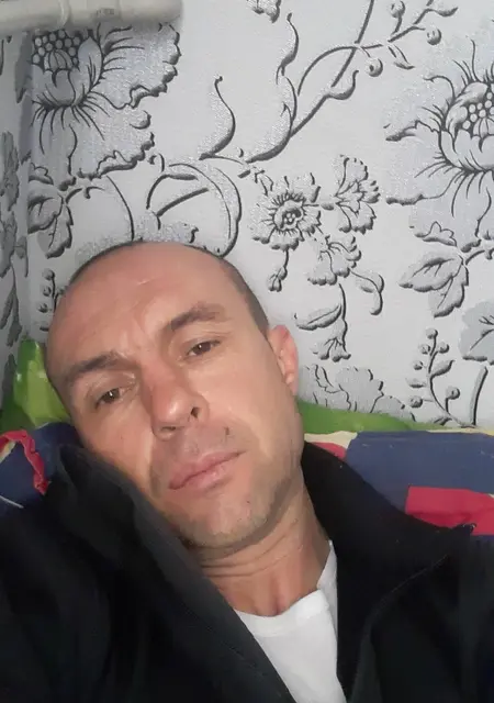 Руслан из Джанкоя, ищу на сайте постоянные отношения