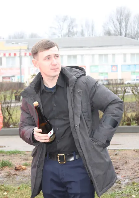 Я Костя, 34, из Рославля, ищу знакомства без обязательств