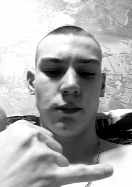 Даня из Нижневартовска, ищу на сайте постоянные отношения