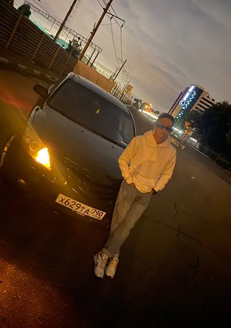 Я Владлен, 25, знакомлюсь без обязательств в Пятигорске