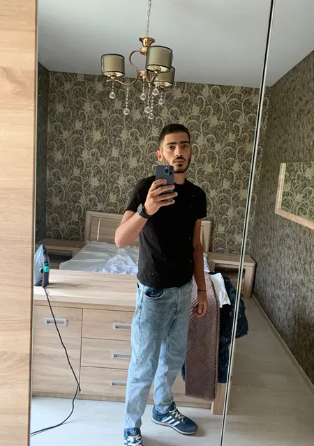 Валера из Усть-Лабинска, мне 25, познакомлюсь для постоянных отношений