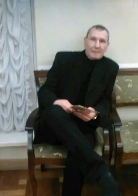 Я Евгений, 54, из Санкт-Петербурга, ищу знакомства на одну ночь
