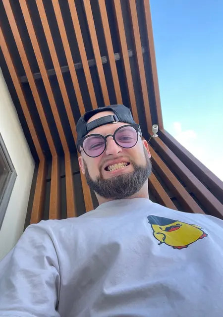 Я Женёк, 31, из Кирова, ищу знакомство для постоянных отношений