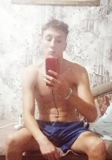 Стас из Усмани, мне 25, познакомлюсь для вирта