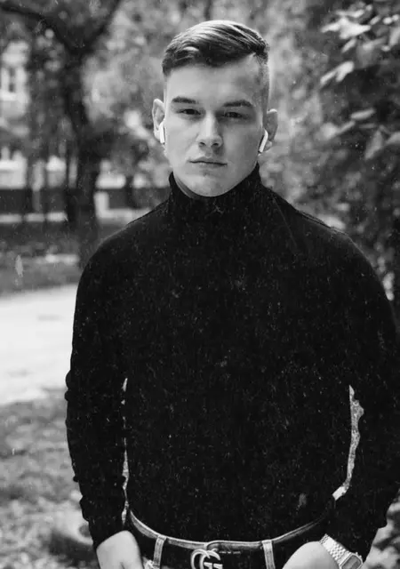 Влад из Москвы, мне 24, познакомлюсь для дружбы