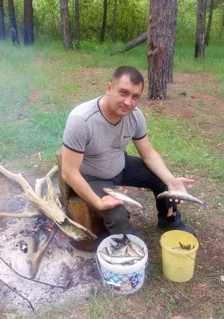 Виталий из Балакова, ищу на сайте общение