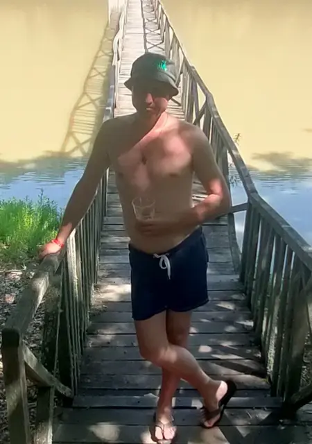 Alex из Краснодара, мне 41, познакомлюсь без обязательств