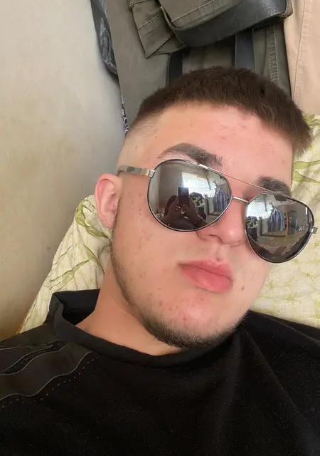 Вадим из Брянска, ищу на сайте приятное времяпровождение