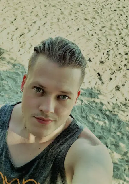 Дмитрий из Новосибирска, мне 28, познакомлюсь на одну ночь