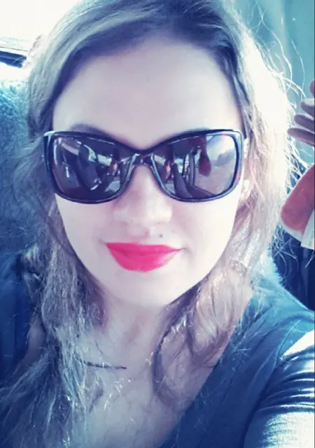 Я Марина, 35, из Владивостока, ищу знакомства на одну ночь