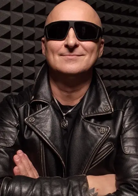 Олег из Комсомольска-на-Амуре, мне 56, познакомлюсь для открытые отношения