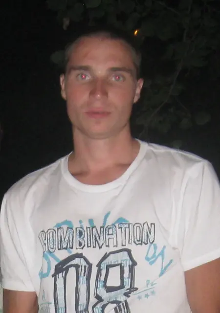 Роман из Евпатории, мне 31, познакомлюсь для открытые отношения