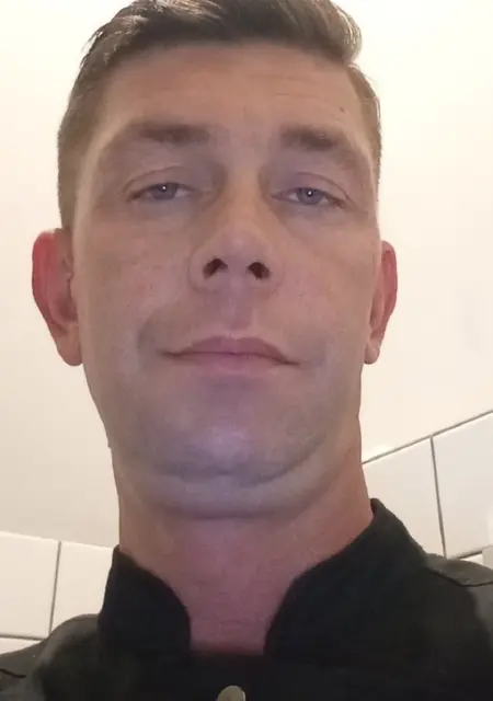 Я Григорий, 44, знакомлюсь для открытые отношения в Астрахани