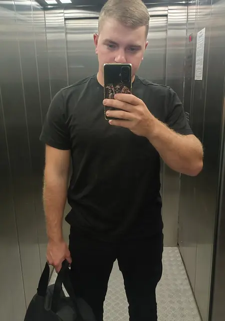 Андрей из Перми, ищу на сайте приятное времяпровождение