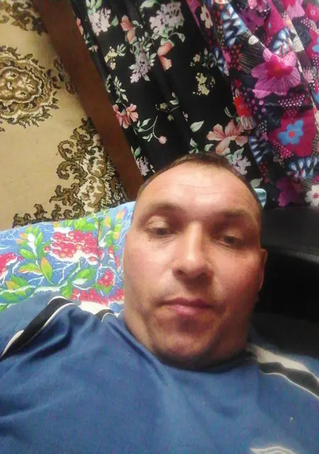 Я Серж, 44, знакомлюсь без обязательств в Казани