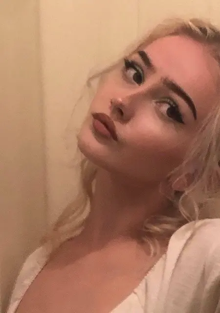 Алина из Владивостока, ищу на сайте общение